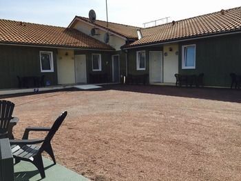 Hotel Marjolaine Roullet Екстер'єр фото